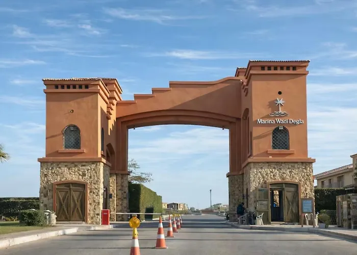 Apartment Luxury 4br In Sokhna Private &beach Access